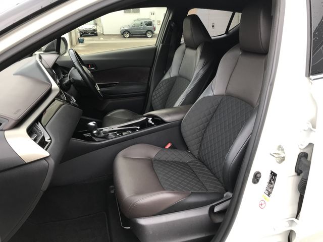 TOYOTA C-HR 2019 Image 31