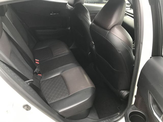 TOYOTA C-HR 2019 Image 31