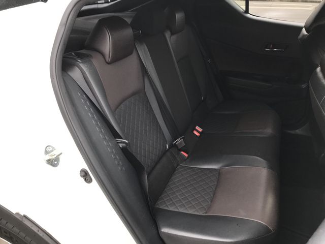 TOYOTA C-HR 2019 Image 31