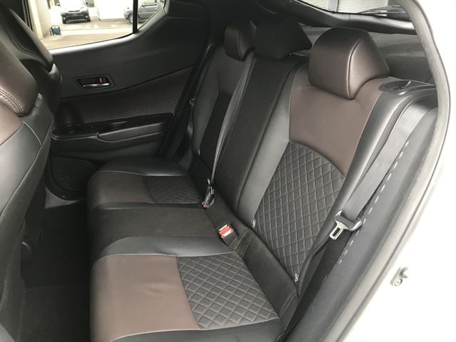 TOYOTA C-HR 2019 Image 31