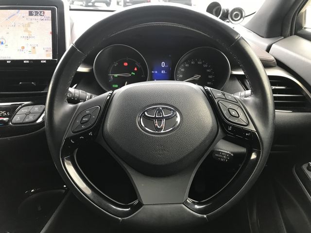 TOYOTA C-HR 2019 Image 31