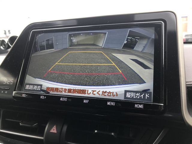 TOYOTA C-HR 2019 Image 31