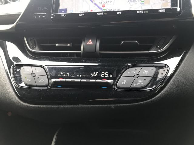 TOYOTA C-HR 2019 Image 31