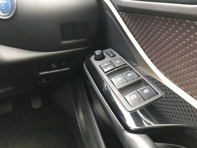 TOYOTA C-HR 2019 Image 31