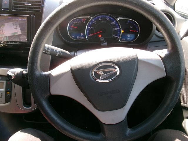 DAIHATSU MOVE CUSTOM 2013 Image 31