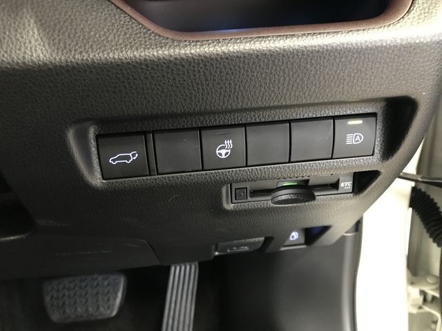 TOYOTA RAV4 HYBRID 4WD 2020 Image 31
