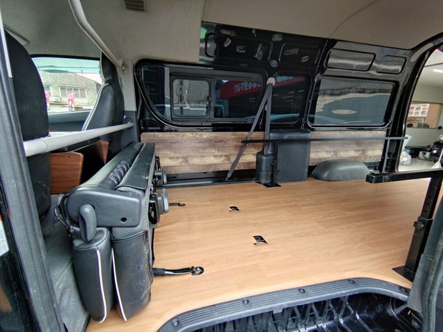 TOYOTA HIACE VAN 4WD 2020 Image 31