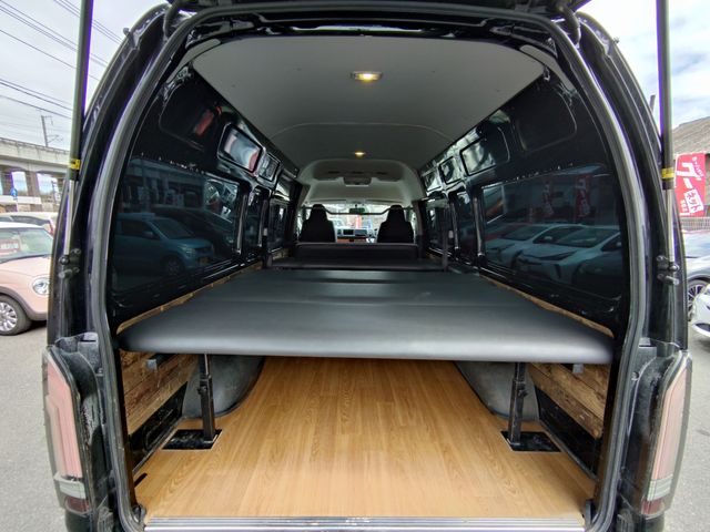 TOYOTA HIACE VAN 4WD 2020 Image 31