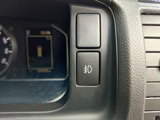 TOYOTA HIACE VAN 4WD 2020 Image 31