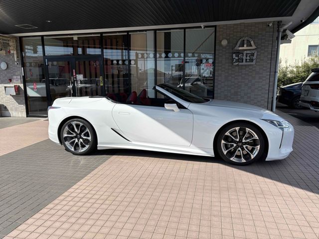 TOYOTA LEXUS LC500 CONVERTI 2021 Image 31