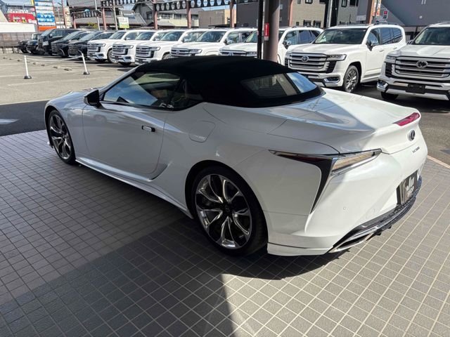 TOYOTA LEXUS LC500 CONVERTI 2021 Image 31