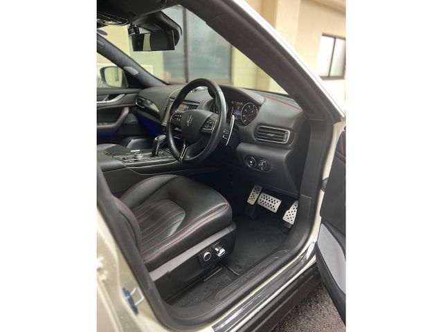 MASERATI LEVANTE 2022 Image 31