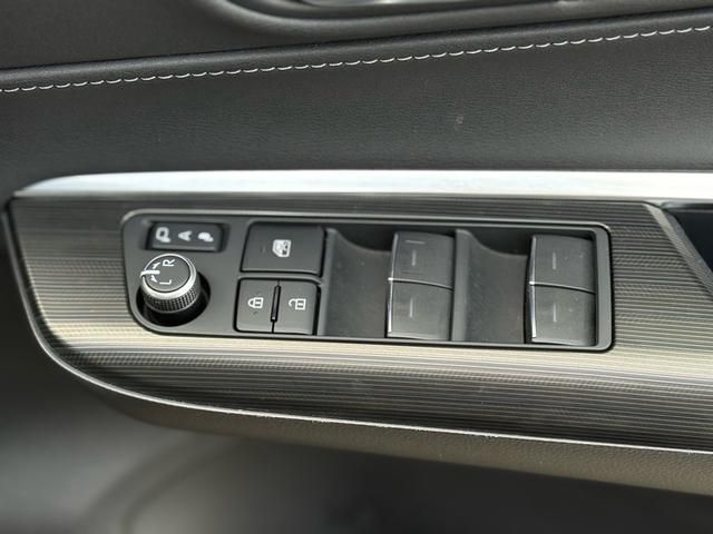 TOYOTA HARRIER 2WD 2021 Image 31