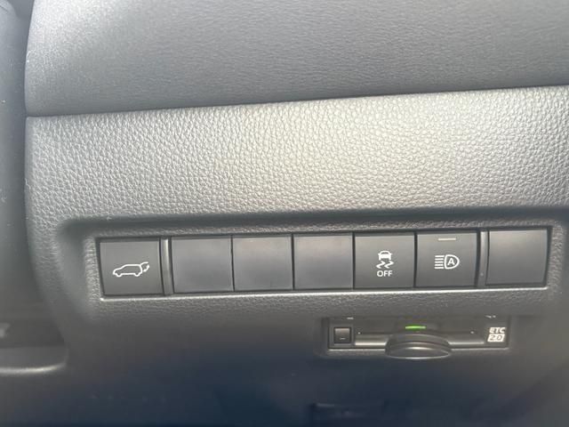 TOYOTA HARRIER 2WD 2021 Image 31