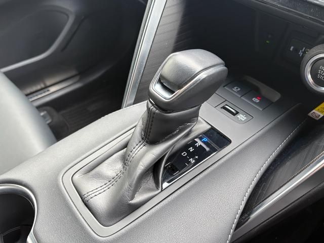 TOYOTA HARRIER 2WD 2021 Image 31