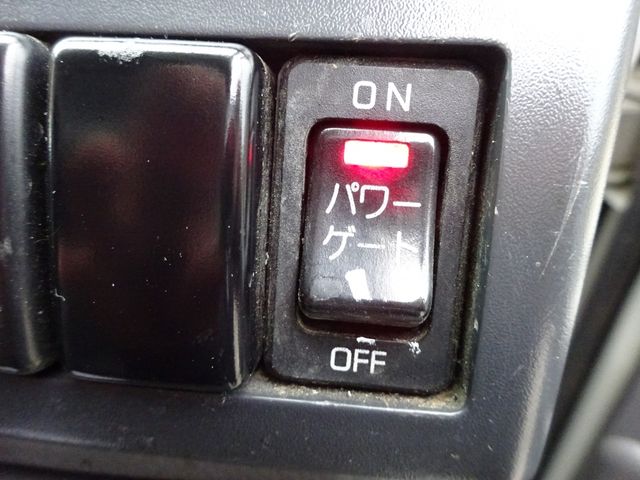 ISUZU ELF 2015 Image 31