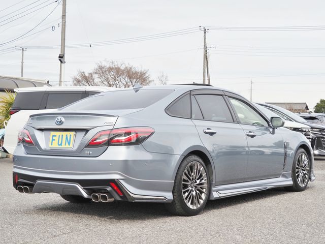 TOYOTA CROWN SEDAN HYBRID 2018 Image 31