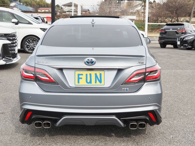 TOYOTA CROWN SEDAN HYBRID 2018 Image 31