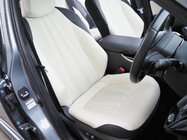 TOYOTA CROWN SEDAN HYBRID 2018 Image 31