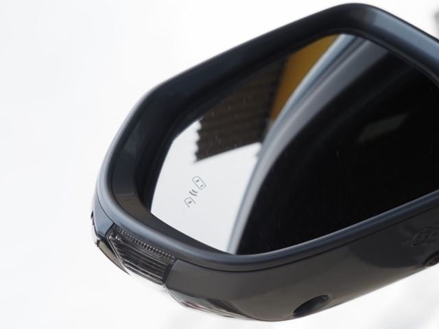 TOYOTA CROWN SEDAN HYBRID 2018 Image 31