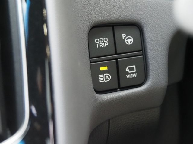 TOYOTA CROWN SEDAN HYBRID 2018 Image 31