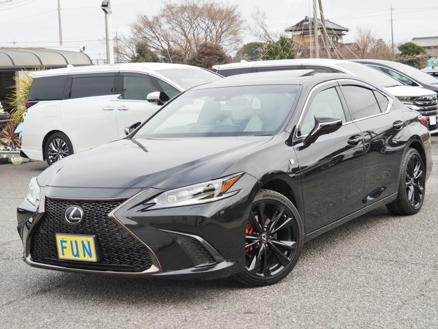 TOYOTA LEXUS ES300H 2025 Image 31