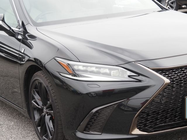 TOYOTA LEXUS ES300H 2025 Image 31