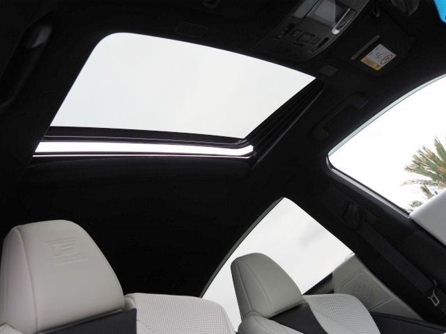 TOYOTA LEXUS ES300H 2025 Image 31