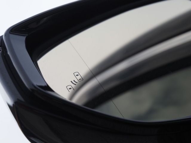 TOYOTA LEXUS ES300H 2025 Image 31