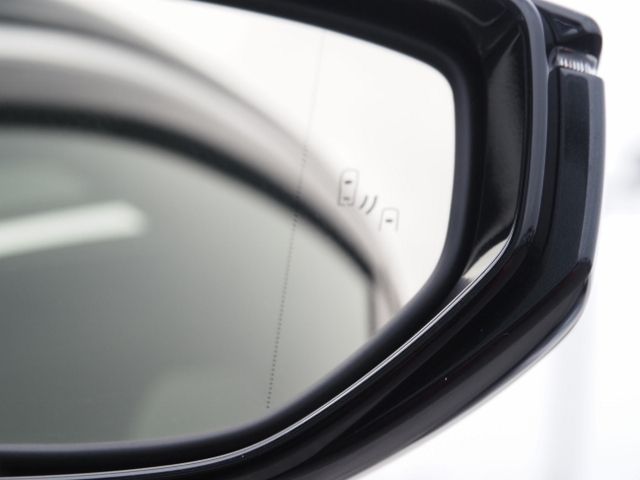 TOYOTA LEXUS ES300H 2025 Image 31