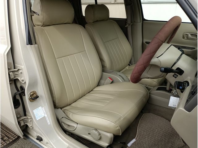 NISSAN RASHEEN 1999 Image 31