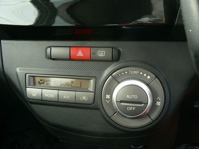 DAIHATSU TANTO EXE CUSTOM 2013 Image 31