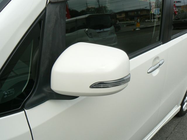 DAIHATSU TANTO EXE CUSTOM 2013 Image 31