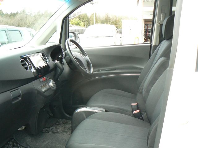 DAIHATSU TANTO EXE CUSTOM 2013 Image 31