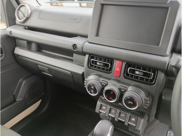 SUZUKI JIMNY NOMADE 2026 Image 31