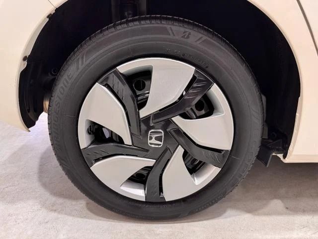 HONDA FIT HYBRID 2015 Image 31