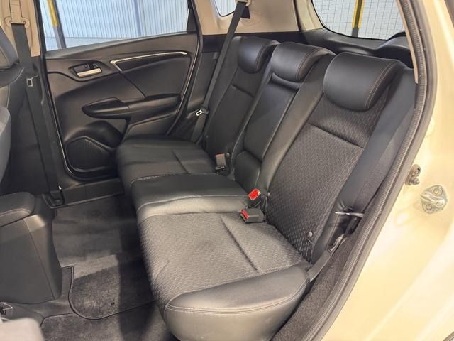 HONDA FIT HYBRID 2015 Image 31