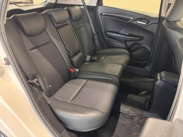 HONDA FIT HYBRID 2015 Image 31