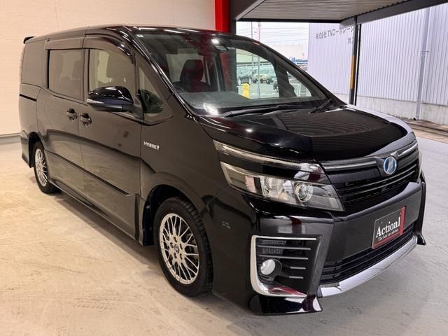 TOYOTA VOXY HYBRID 2016 Image 31