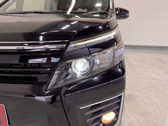 TOYOTA VOXY HYBRID 2016 Image 31