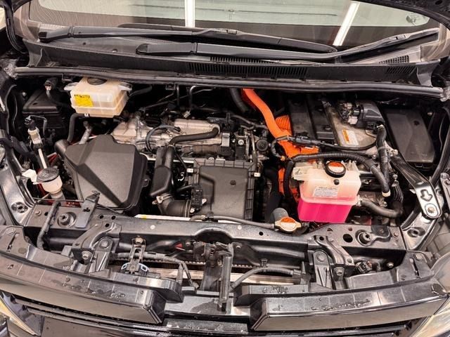 TOYOTA VOXY HYBRID 2016 Image 31