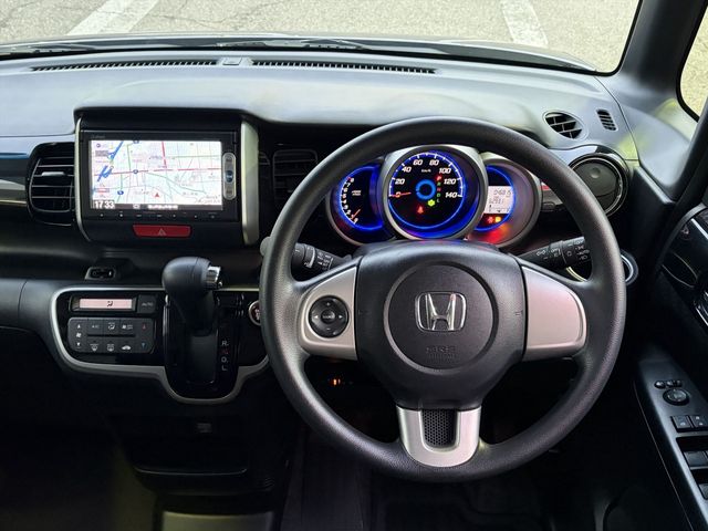 HONDA N BOX CUSTOM 2015 Image 31