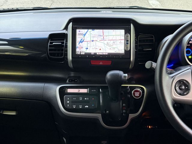 HONDA N BOX CUSTOM 2015 Image 31