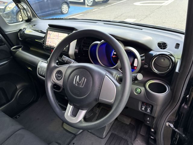 HONDA N BOX CUSTOM 2015 Image 31