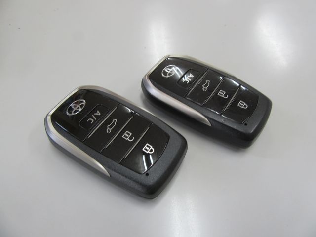 TOYOTA RAV4 PHV 2023 Image 31