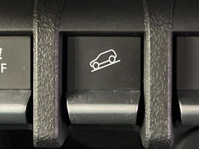 SUZUKI JIMNY NOMADE 2026 Image 31