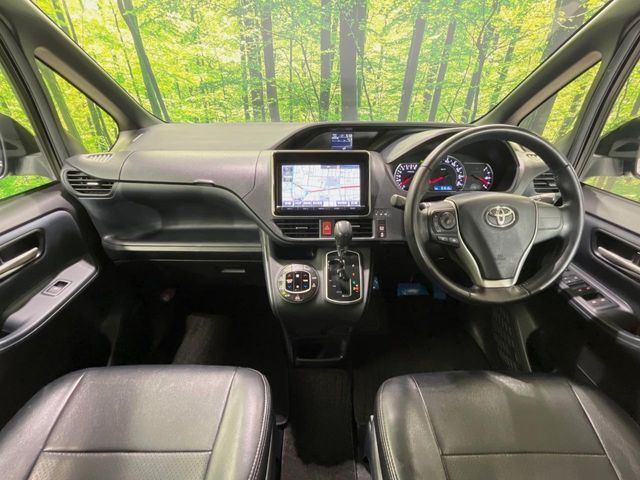 TOYOTA NOAH 2014 Image 31