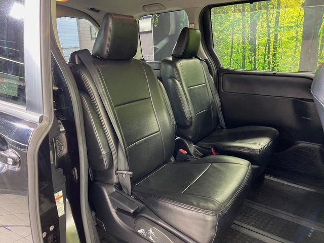 TOYOTA NOAH 2014 Image 31