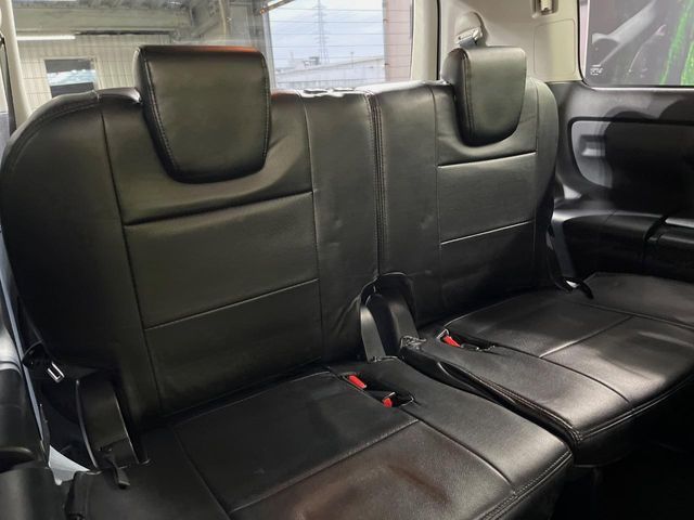 TOYOTA NOAH 2014 Image 31