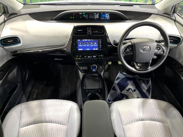 TOYOTA PRIUS 2019 Image 31